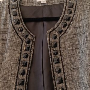 Pretty 3/4 sleeve jacket. Size 14/16